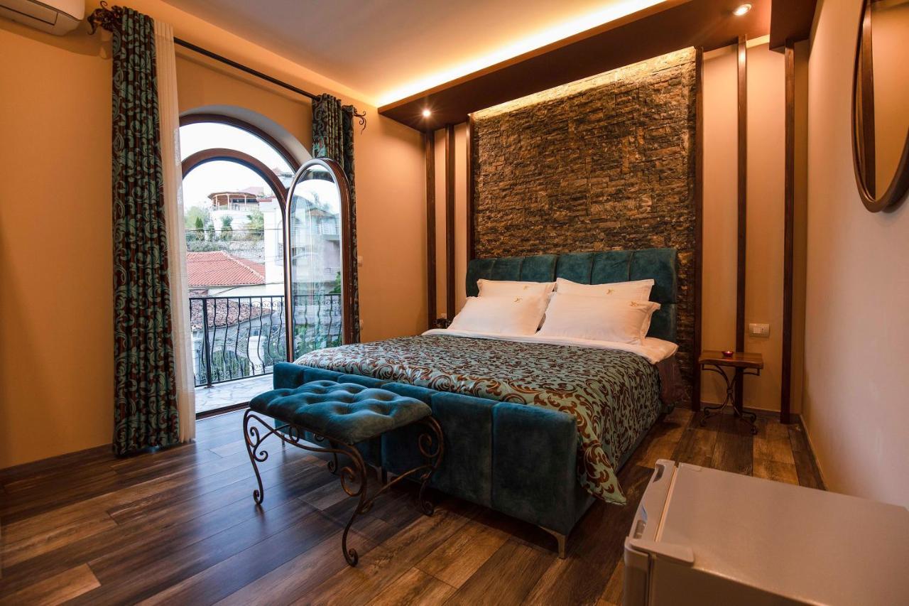 Vila Eden Boutique Hotel Корча Екстер'єр фото