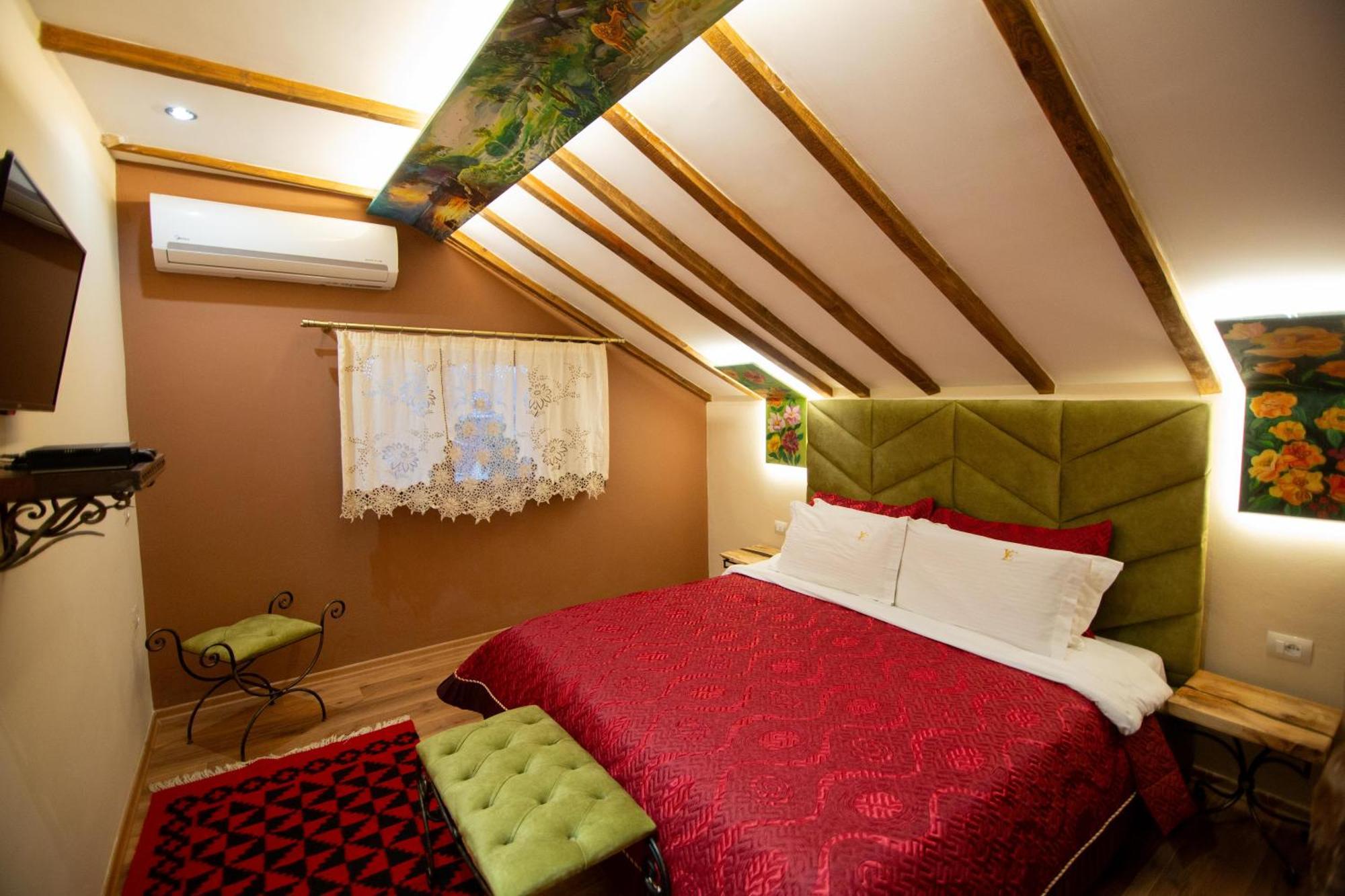 Vila Eden Boutique Hotel Корча Екстер'єр фото