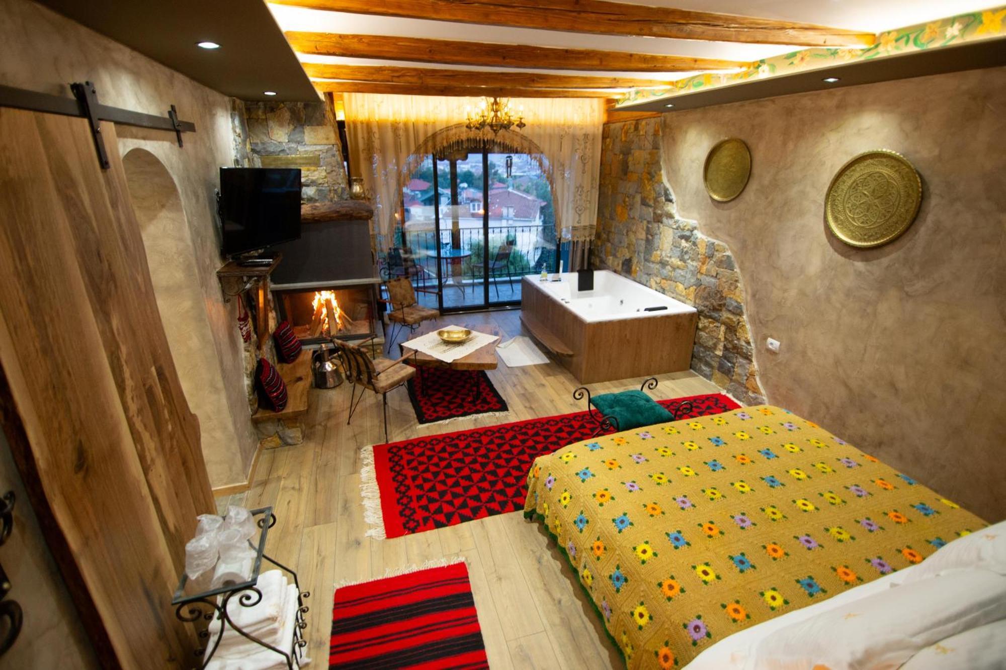 Vila Eden Boutique Hotel Корча Екстер'єр фото