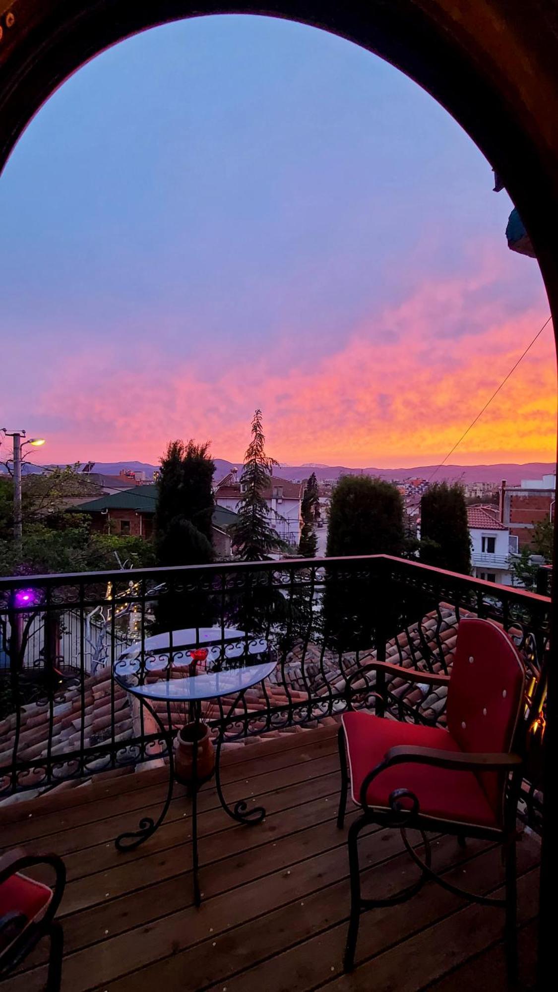Vila Eden Boutique Hotel Корча Екстер'єр фото
